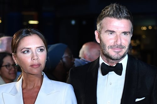 Οι Βικτόρια και Ντέιβιντ Μπέκαμ μόλις βάφτισαν τα παιδιά τους. Μεγαλώνουν εντυπωσιακά γρήγορα