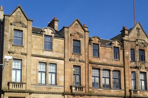 «Στην καρδιά της κοινότητας»: Βιβλιοθήκη αγκαλιάζει τους μοναχικούς ανθρώπους τα Χριστούγεννα