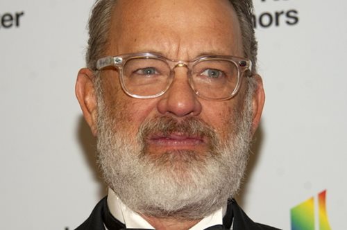 Ο Τομ Χανκς πολιτογραφήθηκε Έλληνας. Πώς ξεκίνησε η ξεχωριστή σχέση του με την Αντίπαρο