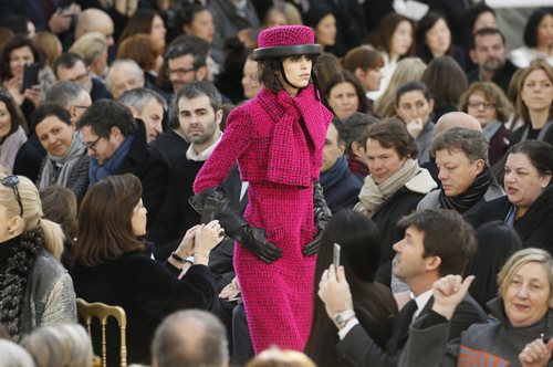 Chanel: Το πιο δημοκρατικό show της Εβδομάδας Μόδας στο Παρίσι 