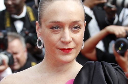 Η Chloë Sevigny έγκυος στα 45 της. Η πρόσφατη εμφάνιση της ηθοποιού στη Νέα Υόρκη 