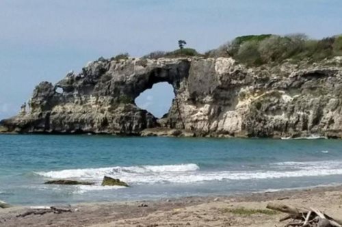 Ένα φυσικό στολίδι χάθηκε: Καταστράφηκε το Παράθυρο της Καραϊβικής από τον σεισμό στο Πουέρτο Ρίκο