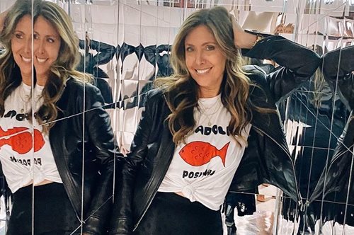  54χρονη fashion blogger λέει ποια τάση δεν θα ξαναφορέσει ποτέ: «Φαίνεται κακόγουστη»