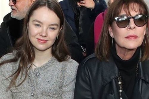 H άγνωστη κόρη της Καρολίνας του Μονακό, Αλεξάνδρα, είναι η λιγότερο προβεβλημένη «γαλαζοαίματη»