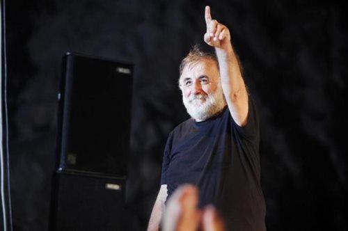 Για τον Θάνο και κάθε Θάνο.Ξεκινά η εβδομάδα Εθελοντικής Αιμοδοσίας στη μνήμη του Θάνου Μικρούτσικου