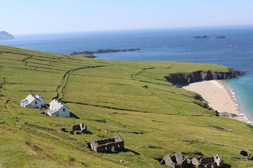 Μοναδική ευκαιρία: Ζητείται ζευγάρι για καλοκαιρινή εργασία σε καφέ απομονωμένου νησιού