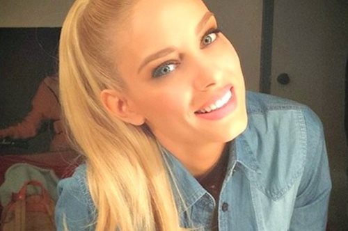 Η Δούκισσα Νομικού με το πιο ωραίο, εύκολο και ιδιαίτερο χτένισμα της σεζόν