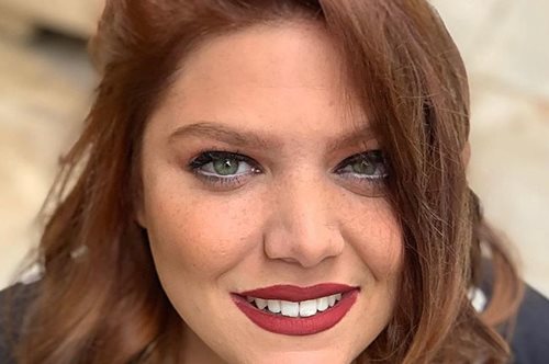 Περισσότερο φως: Η Δανάη Μπάρκα άλλαξε χρώμα μαλλιών και η μεταμόρφωσή της είναι εντυπωσιακή