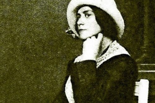 «Λέω την αλήθεια, όταν γράφω ποιήματα, γι’ αυτό κι αφήστε τις αμφιβολίες κατά μέρος»