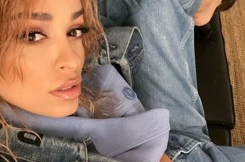 H Ελένη Φουρέιρα στο ιδιωτικό πάρτι του Έλτον Τζον μετά τα Όσκαρ, φορώντας Σίλια Κριθαριώτη