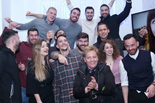 Μουσική, ουρές και καλό φαγητό. Το ξέφρενο πάρτι του Σωτήρη Κοντιζά για τα 4 χρόνια Nolan