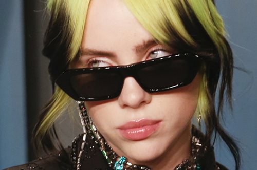  Το κορίτσι των ημερών: H χαρισματική 18χρονη Billie Eilish τραγουδάει το καινούργιο Bond Theme