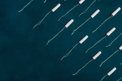 Δωρεάν σερβιέτες και ταμπόν για τις γυναίκες στη Σκωτία