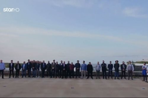 MasterChef: Oύτε μία γυναίκα ανάμεσα στους 25 διακεκριμένους Έλληνες σεφ -το τουίτερ δυσανασχετεί 