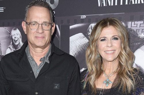 Στην απομόνωση παραμένει το ζεύγος Χανκς- Το μήνυμα του ηθοποιού για την κατάστασή του