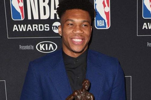 Γιάννης Αντετοκούνμπο: Δωρίζει 100.000 δολάρια στο προσωπικό του γηπέδου των Μπακς λόγω κορονοϊού