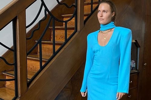 Πολύ χαίρομαι για τα flat, μαλακά παπούτσια, που αλλάζουν τον τρόπο που αντιλαμβανόμαστε την άνεση