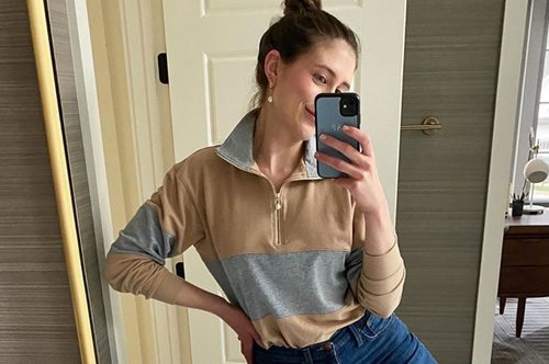 Μένουμε Σπίτι: Θα συνεχίσω να σκέφτομαι το ντύσιμό μου γιατί μόνο έτσι θα «φτιάξω» ψυχολογία