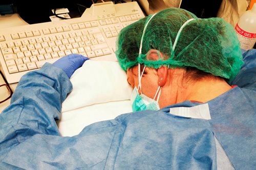 «Σταματήσετε να ψάχνετε το παραθυράκι που θα δικαιολογεί το ότι είστε έξω»