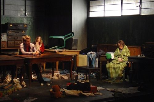 H σπουδαιότερη παράσταση της νεοελληνικής δραματουργίας διατίθεται δωρεάν στο YouTube