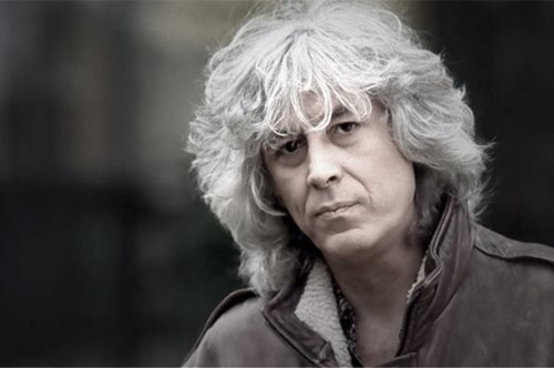 Ο Λουκιανός ήταν προφήτης: Έλληνες καλλιτέχνες τραγουδούν το «Θα κάτσω σπίτι» για τον κορονοϊό