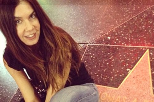 «Κολλήσαμε κορονοϊό οικογενειακώς. Τα νούμερα είναι ψεύτικα»: Η Κατερίνα Μουτσάτσου στο Λος Άντζελες