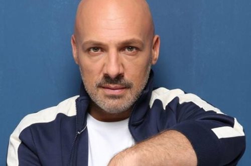 «Ψάχνω τρόπο να υιοθετήσω ένα παιδί». Η εξομολόγηση του Νίκου Μουτσινά 