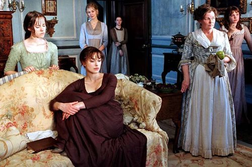 Νεορομαντισμός: Αυτό το καλοκαίρι θα ντυθώ σαν σύγχρονη ηρωίδα της Τζέιν Ώστεν με αυτά τα 5 items