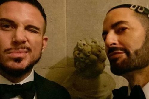 Τι κάνει μόνος του στο σπίτι ο Marc Jacobs; Ο ευρηματικός τρόπος που γιόρτασε την επέτειο γάμου του