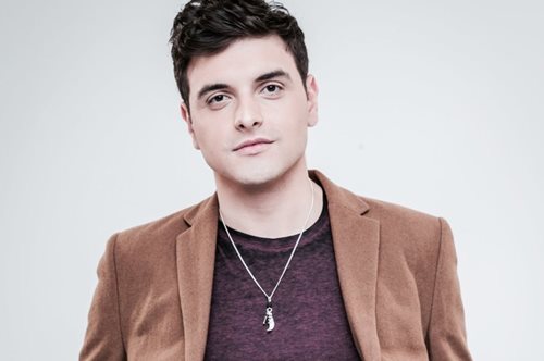 Ο Βαγγέλης Πολυδώρου προκρίθηκε στα live shows του βρετανικού The Voice