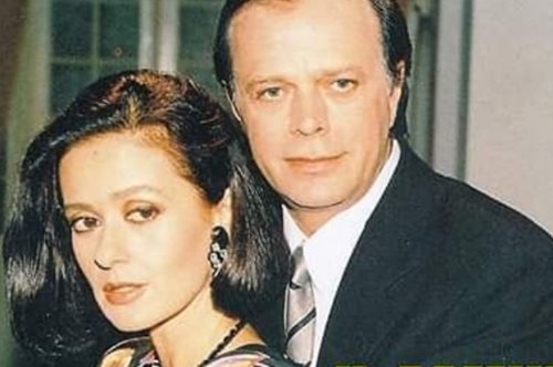 «Γιάγκο ζω, δεν έχω προσβληθεί από τον ιό». Η ξεκαρδιστική ανάρτηση της Δανδουλάκη από τη Λάμψη