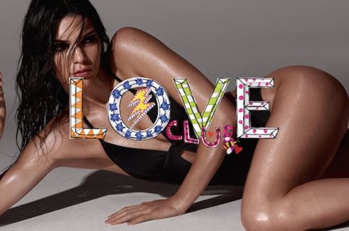 Η Κένταλ Τζένερ ξαναχτυπά στη νέα καμπάνια μαγιό του οίκου Calvin Klein