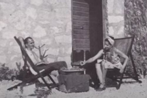 Μέσα στο σπίτι 