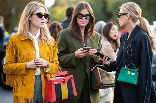 Η απατηλή λάμψη της ματαιοδοξίας: Mη νομίζεις ότι όσες έχουν αγοράσει τσάντα Hermès δε θυσίασαν κάτι