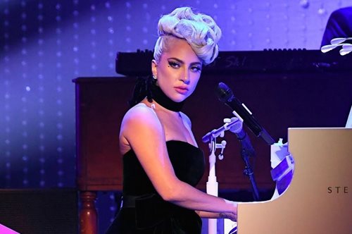 Lady Gaga, Rolling Stones, Billie Eillish: Aπόψε το βράδυ μια ιστορική συναυλία με 100 καλλιτέχνες