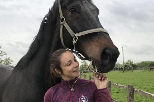 Η συγκλονιστική, ανθρώπινη ιστορία πίσω από τη θανάτωση 9 αλόγων 