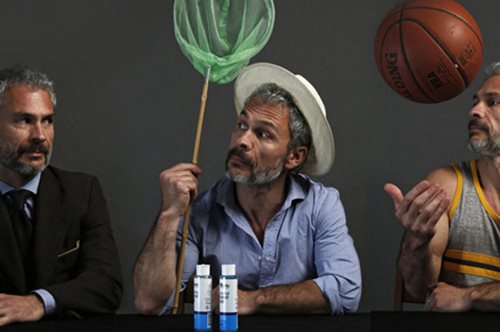 Νίκος εναντίον Νίκου: Το πρότζεκτ του Έλληνα φωτογράφου που απεικονίζει τους πολλαπλούς εαυτούς μας