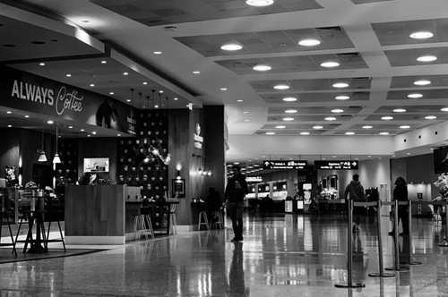 «Η Ελλάδα είναι μια πατριαρχική κοινωνία, που πιστεύει στην ιεραρχία»