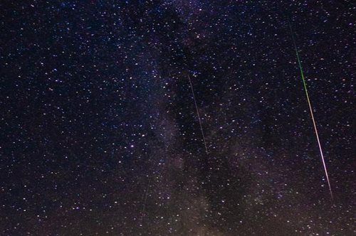 Πανέμορφο σκηνικό: Απόψε και αύριο ο νυχτερινός ουρανός θα γεμίσει με τα πεφταστέρια της Άνοιξης 