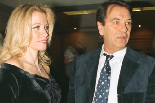 Σπάνια έξοδος της Μαριάνας Λάτση με τον 22χρονο γιο της Φίλιππο 