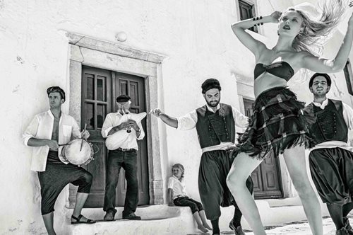 Στέφανος Ζαούσης: «Όταν η χώρα έχει γεμίσει πρόσφυγες δεν κάνουμε φωτογραφίσεις αλά Χόλιγουντ»