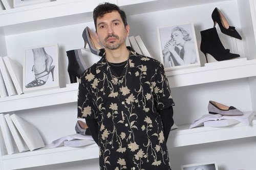 Η καραντίνα ευνοεί την πώληση επιτραπέζιων και όχι την πώληση παπουτσιών