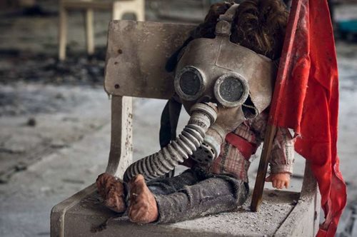 Ο συγγραφέας που γύρισε από το Τσερνόμπιλ: Τι λέει για το μέλλον του πλανήτη 