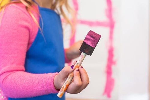 Πιάνοντας τον χάρτινο Μάη: Πρωτομαγιά στο σπίτι με τα παιδιά και δημιουργικές ασχολίες 