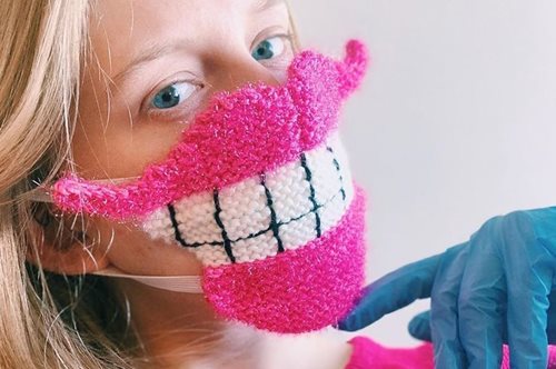 Μια designer από την Ισλανδία φτιάχνει τις πιο funky μάσκες