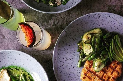 Delivery και take away σε υψηλό επίπεδο: Αθηναϊκά εστιατόρια και μπαρ στην πόρτα σου 