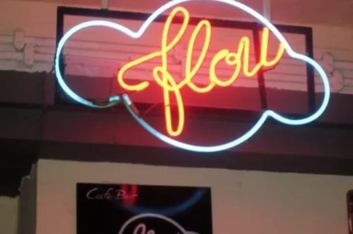 Το ιστορικό μπαρ Φλου, της Θεσσαλονίκης, αποχαιρετά μετά από 40 χρόνια συνεχούς λειτουργίας   