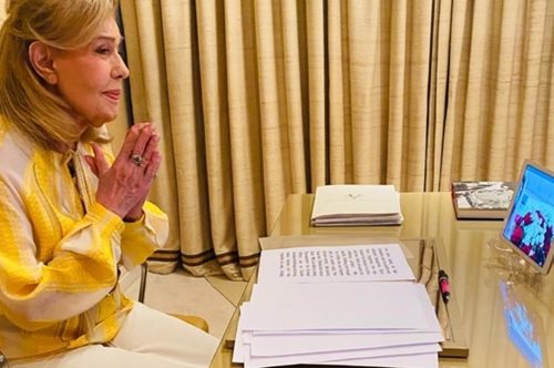 Τις μητέρες-ηρωίδες της Ογκολογικής Μονάδας Παίδων τίμησε η Μαριάννα Β. Βαρδινογιάννη