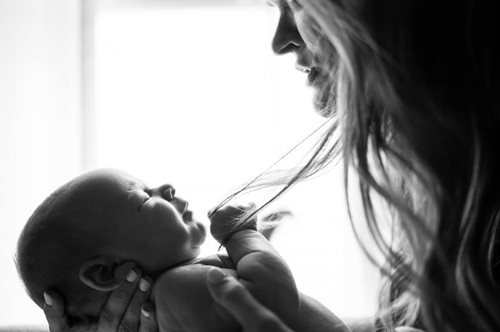 Την ημέρα που μία άγνωστη μου είπε ότι είναι απαράδεκτο να μη θηλάσω