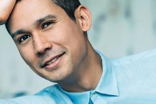 Αυτός είναι ο μικρότερος αδελφός του Σωτήρη Κοντιζά, Κοσμάς, που φτιάχνει τέλειο σουφλέ σοκολάτας